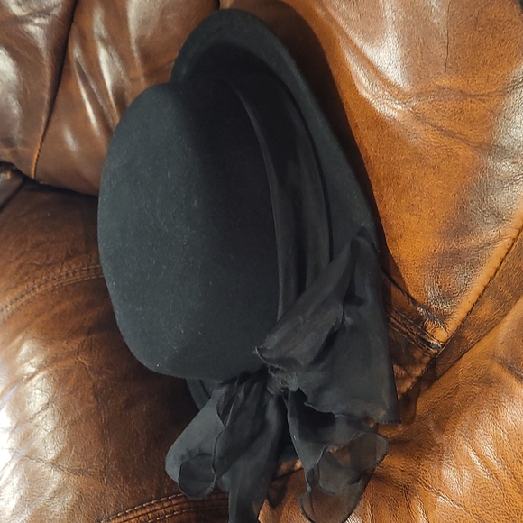 classic hat - Picture 3 of 3